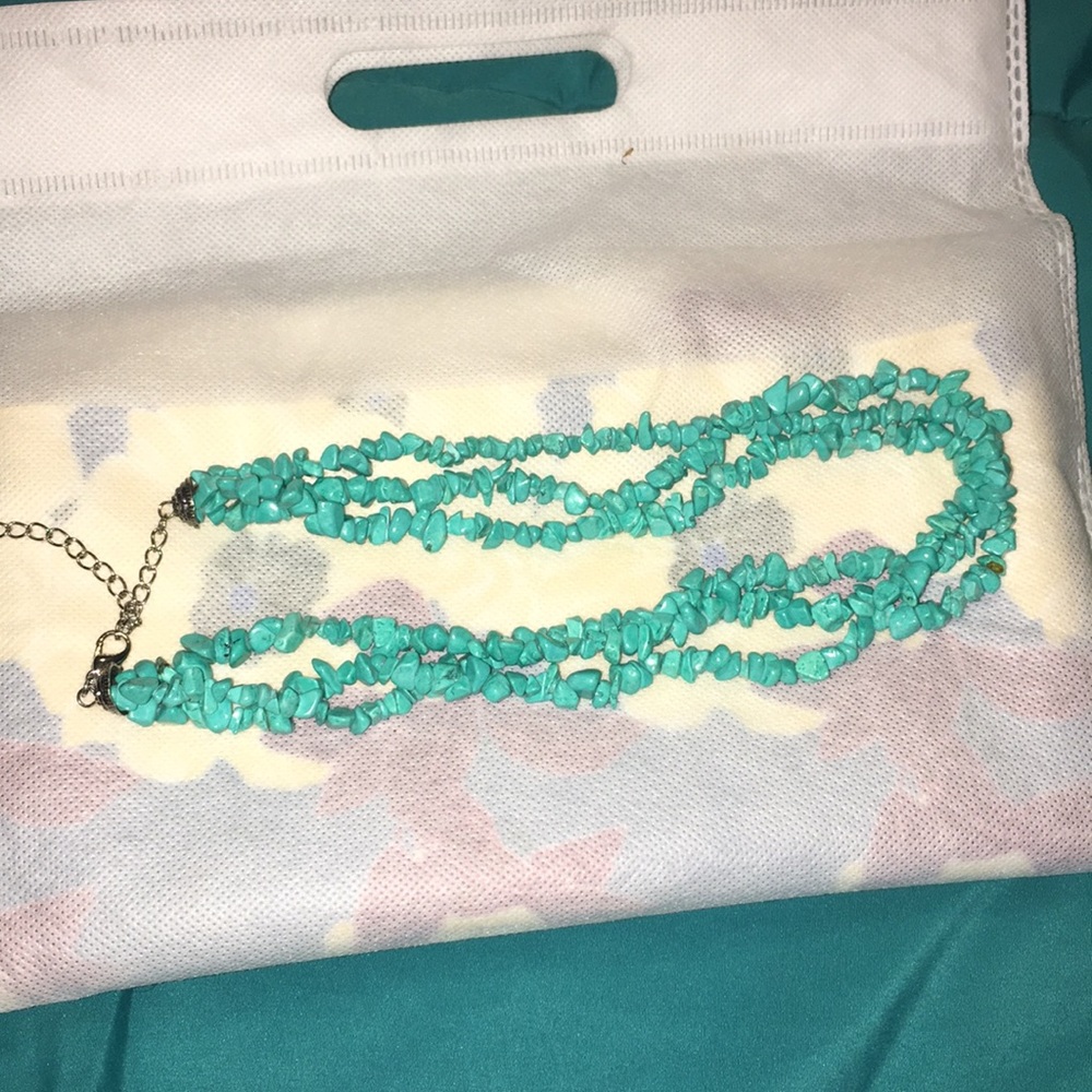 Gorgeous turquoise necklace